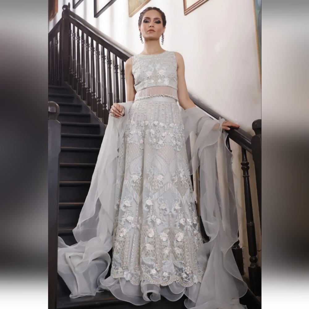 Pakistani lehenga